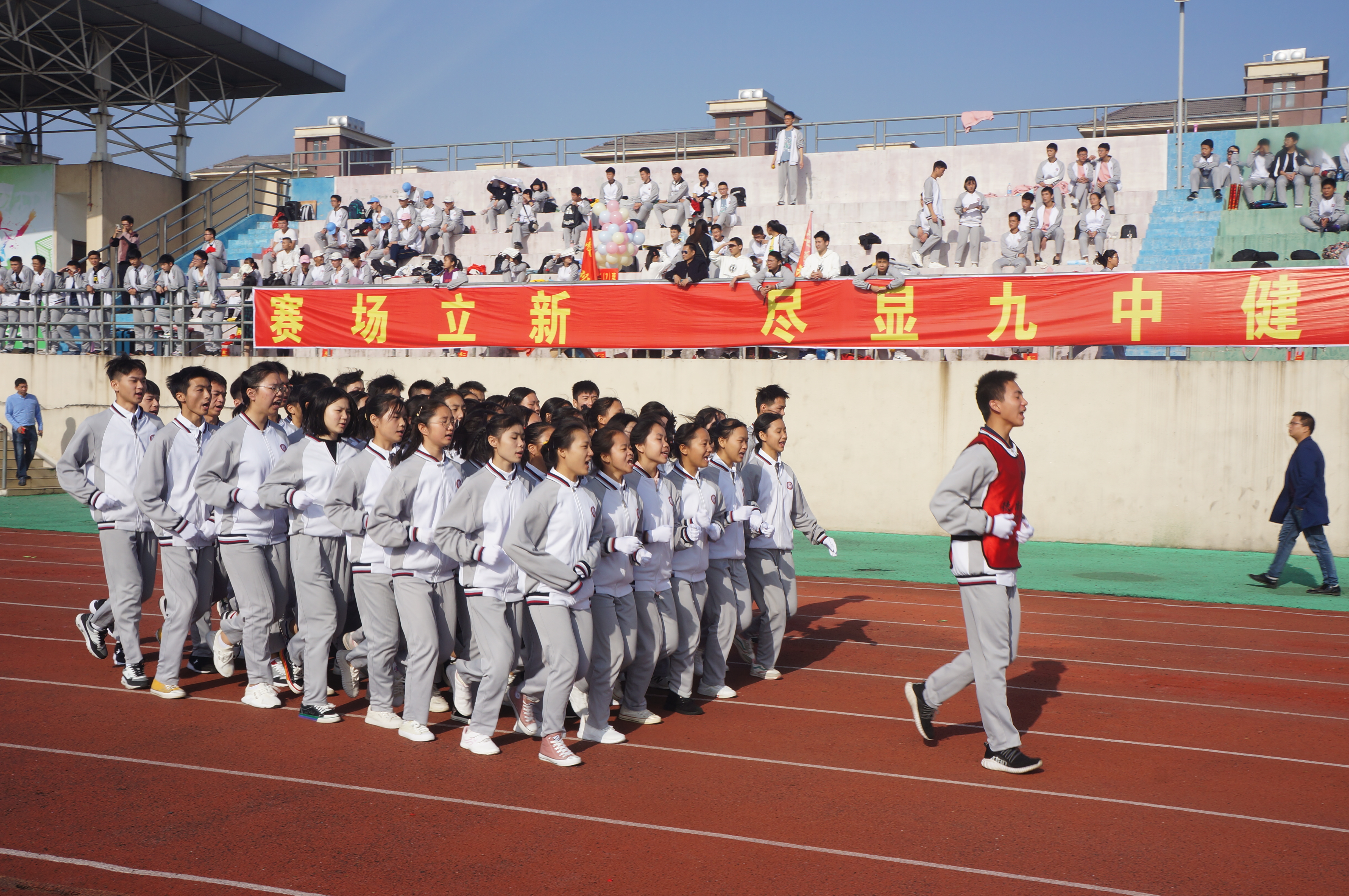 682648726845628RTYFUYU(1).jpg 682648726845628RTYFUYU(1).jpg